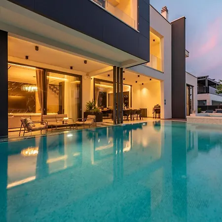 Marro Zadarvillas