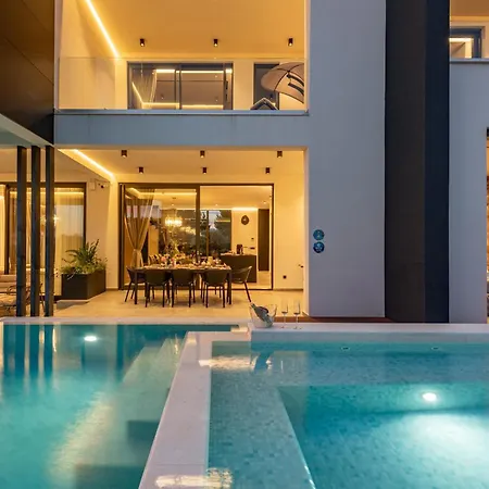 Marro Zadarvillas 别墅 *
