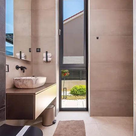 Marro Zadarvillas * 普利拉卡