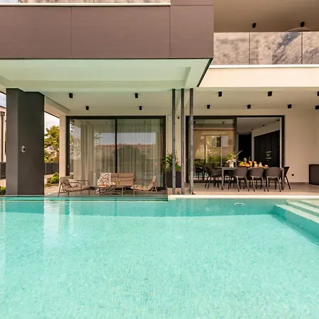 Marro Zadarvillas
