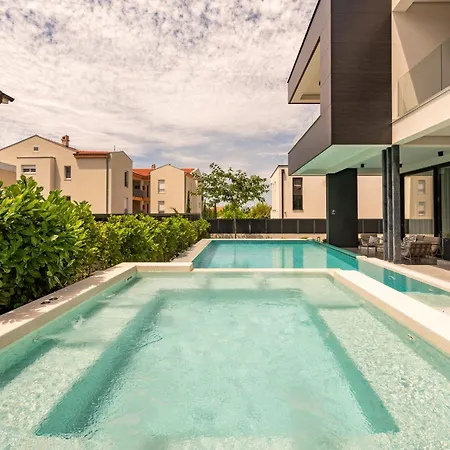 Marro Zadarvillas 别墅 *